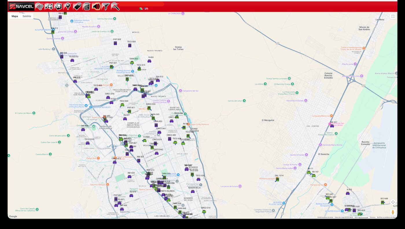 NAVCEL monitoring panel: real-time location of an urban fleet in Chihuahua.